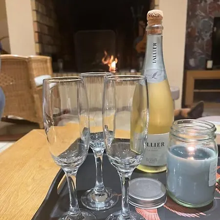 Le Petit Pied Du Bois Сasa de vacaciones *